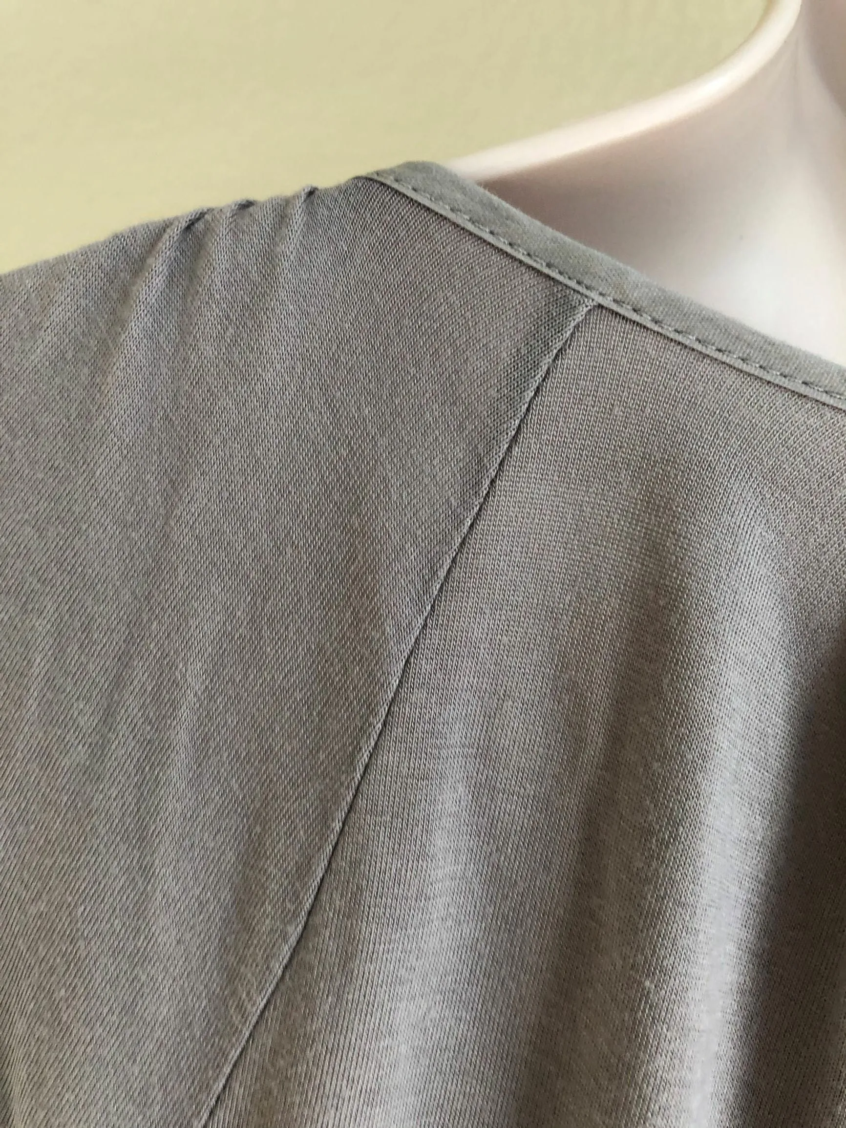 Tiny Anthropologie MEDIUM Gray Top