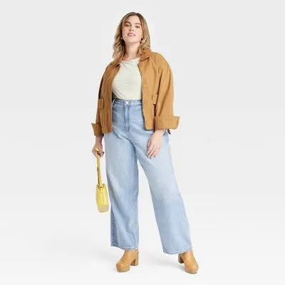 Universal Thread Women's High Waisted Wide Leg Cropped High-Rise Jeans, Light Wash